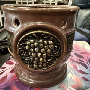 Scentsy Wax Warmer Elegant Brown Ceramic Vase with Grape Motif